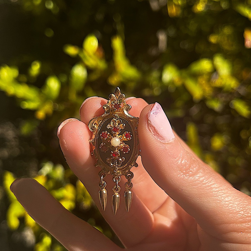 Antique Coro Signed Pendant with Garnets and Pearl - Chain not included